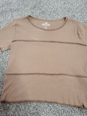Hollister Women's Short Sleeve Ribbed Top in Taupe